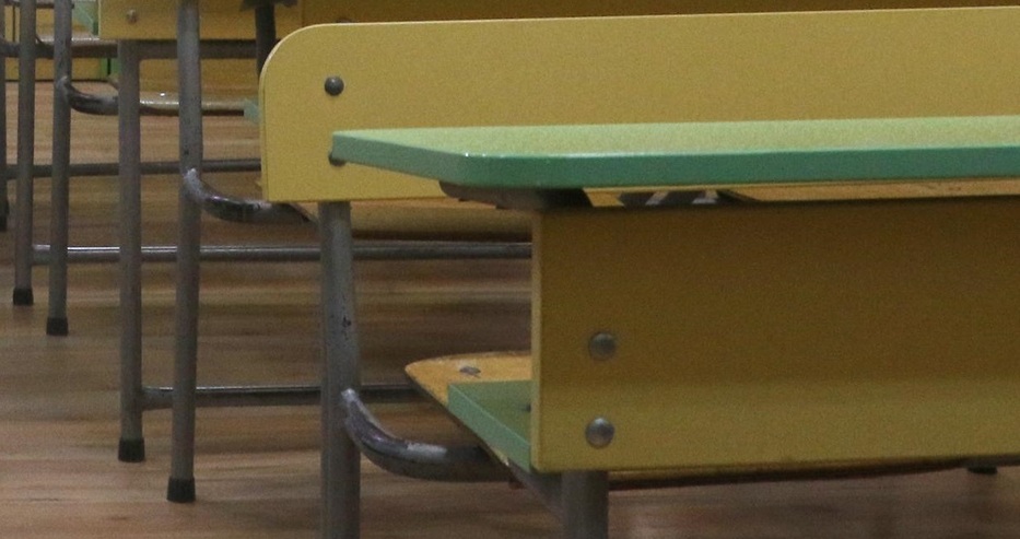 Просветният министър: След Нова година може да се затварят училища