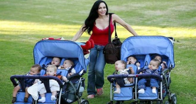 Помните ли майката която роди осемзнаци през 2009