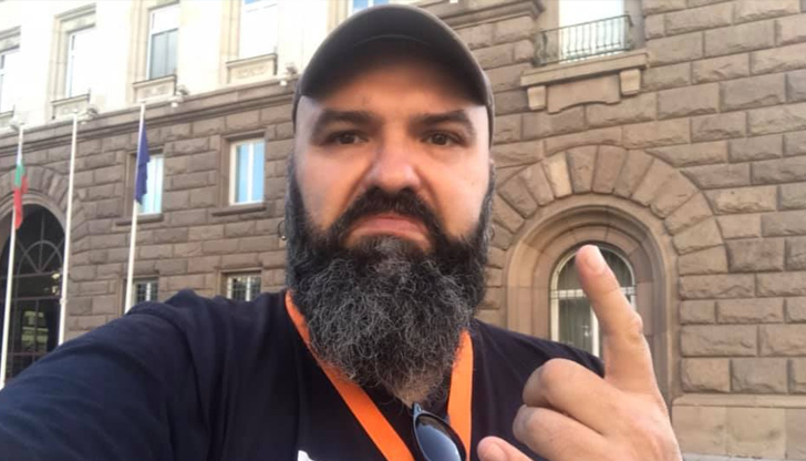 Венци Мицов: Революцията умря да живее еволюцията! (виж тук)