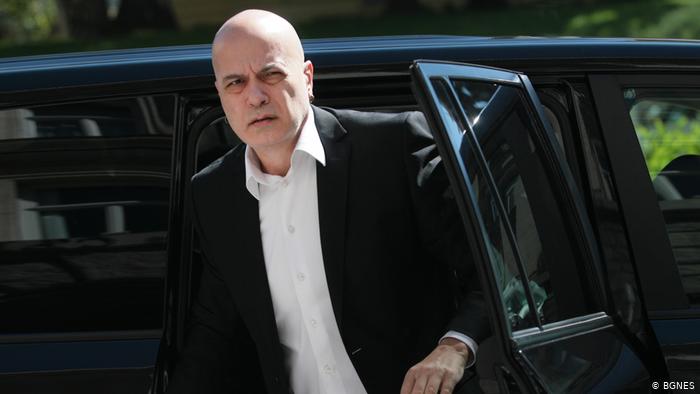 Слави Трифонов с жестоки и разбиващи думи срещу Борисов и ГЕРБ