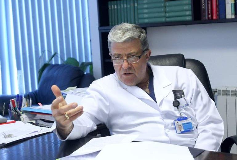 Проф. Начев: От 6 ноември ще има пунктове за тестване пред всяка болница