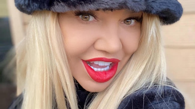 Ваня Червенкова удари в земята ВИП-овете