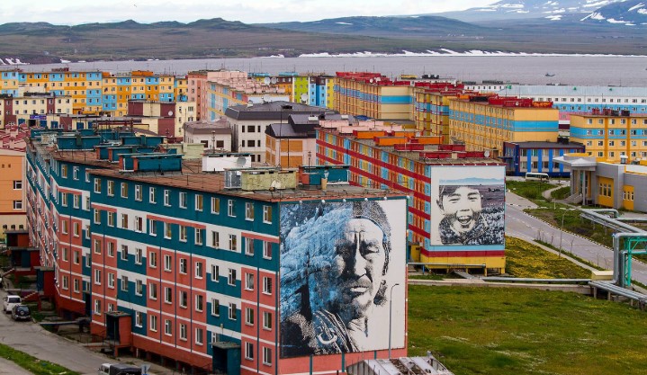 Може да се смеем на чукчите но средната им заплата е 2930 лева а градският транспорт е безплатен