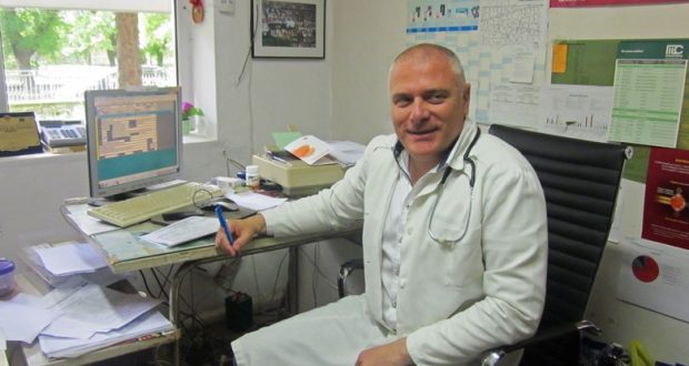 Д-р Емил Енчев излекувал стотици болни даде своя лек срещу Ковид