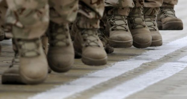 Нова национална програма на МОН: Военното обучение отново в училищата