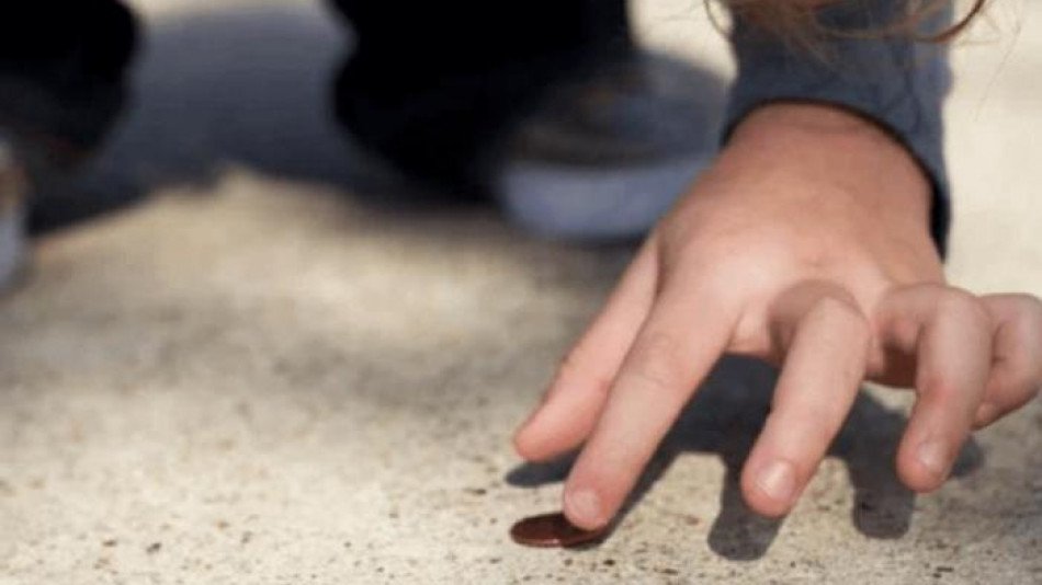 Намерените на пътя пари не са късмет а знак отгоре: Ето какво трябва да знаете!