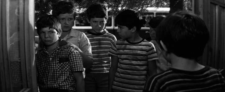 „Таралежите се раждат без бодли“ чукна половин век: Ето как изглеждат любимите ни актьори днес /Снимки/