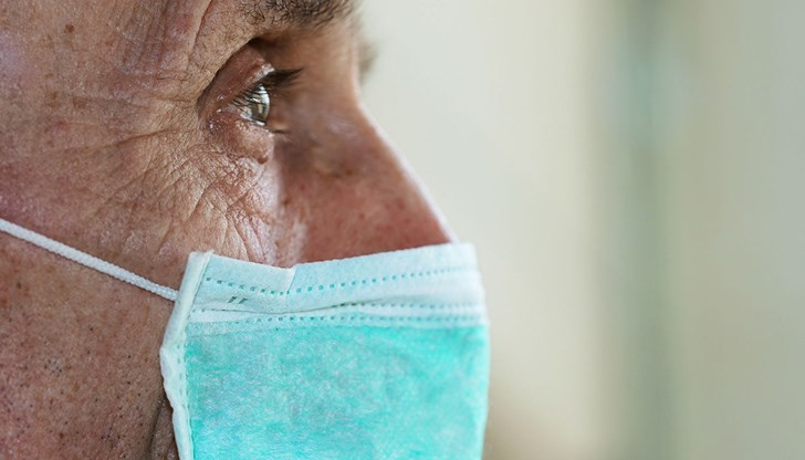 Ето какво лекарство вече изписват на възрастните гърци да се лекуват вкъщи от К-19