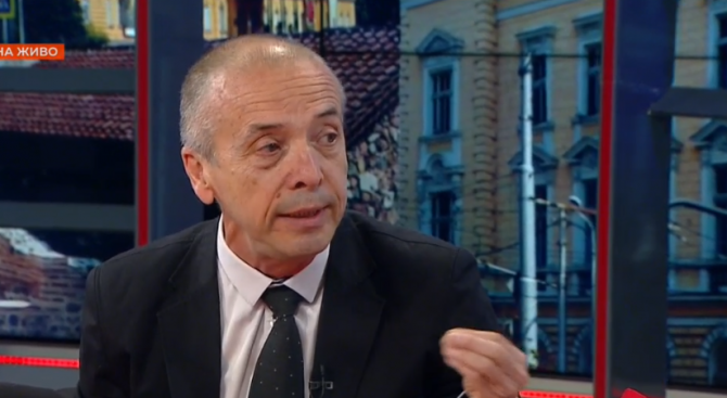 Доц. Мангъров безкомпромисен: Имунизационните паспорти за COVID са извращение над човечеството! (ВИДЕО)