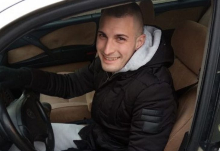 Пловдивчанка излезе да чисти колата от сняг и не повярва на очите си СНИМКИ