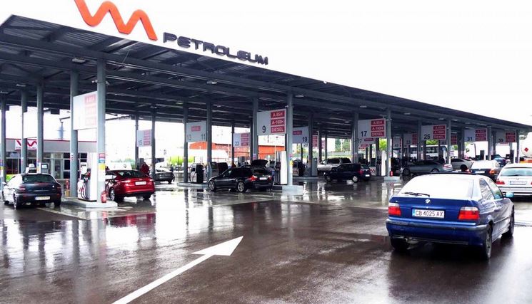 В Люлин издирват Марешки! Замръзна им нафтата в колите пустосват бензинджията от Варна