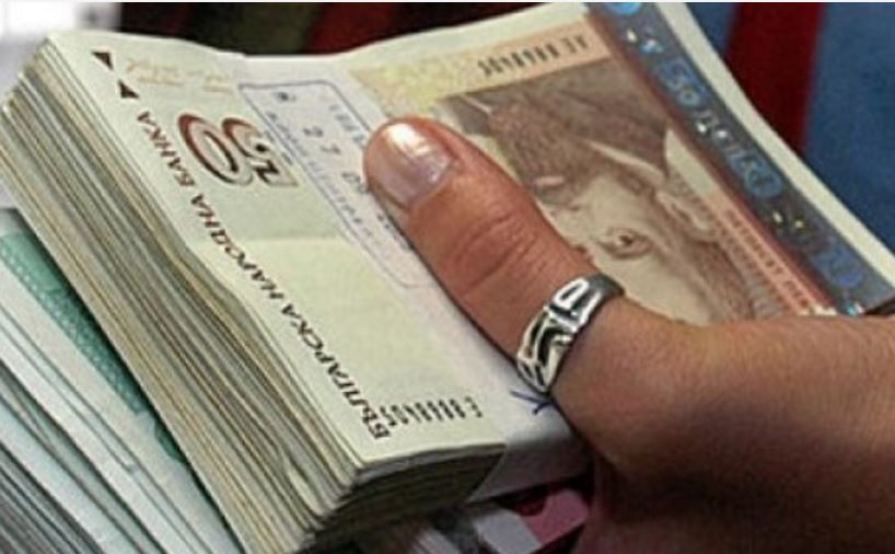 Правителството зарадва всички работещи в България, тръгват пари към нас