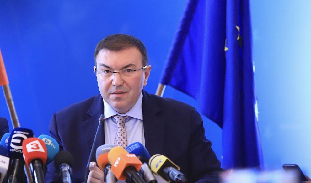 Извънредно: Връщат строги К-19 мерки в България до часове?