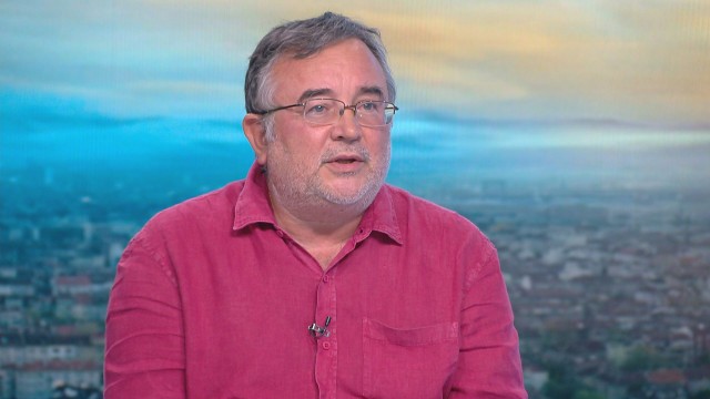 Д-р Ботев: Около септември ще успеем да контролираме заболяването от коронавирус