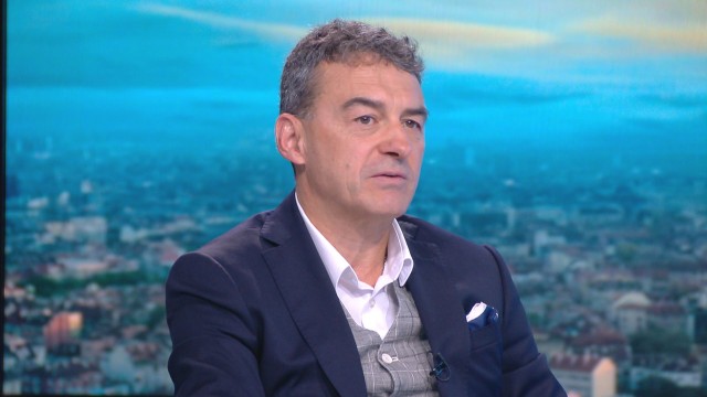 Проф. Петров: Вече сме в трета вълна на ковид но има и добра новина