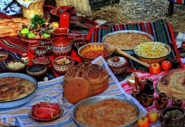 Месни заговезни е! Вижте какво трябва да има на трапезата ви