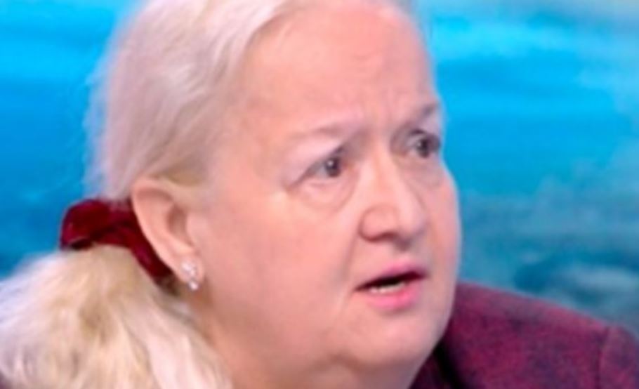 Алена ни стресна с мрачна прогноза: Порои и наводнения у нас до края на март