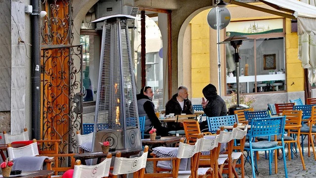 Заведенията скочиха: Не ни пипайте този път няма да пеем и танцуваме