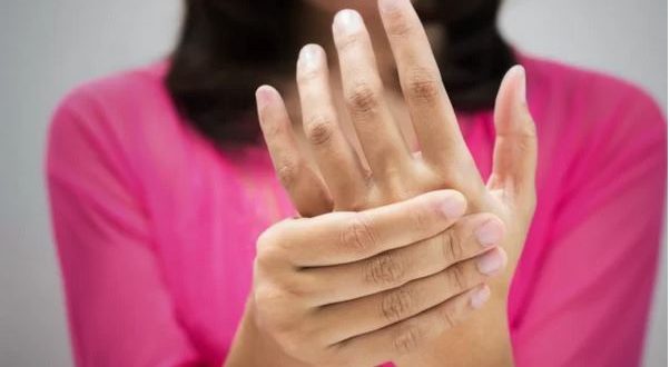 Ръцете ви могат да разкрият тези 8 здравословни проблема! Не пренебрегвайте тази информация!