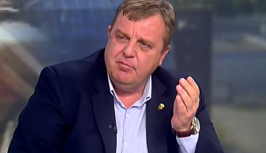 Разкритие: Каракачанов дал 14 млн. лева за охрана на празни военни имоти