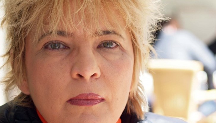 Веселина Томова: Не се ваксинирайте с АстраЗенека! Мой братовчед е 20 дена в болница