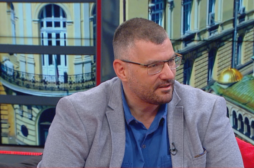 Проф. Момеков: Колкото и гадно да звучи - мненията против ваксините трябваше да бъдат подтискани