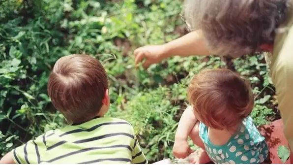 Любовта между бабата и внуците е завинаги и това е най-висшата любов