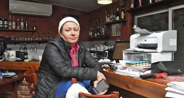 Росица Коцева която не се подчини на локдауна: Ако положението е толкова страшно да затворят и банките!