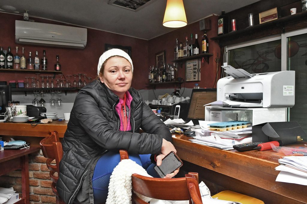 Росица Коцева която не се подчини на локдауна: Ако положението е толкова страшно да затворят и банките!