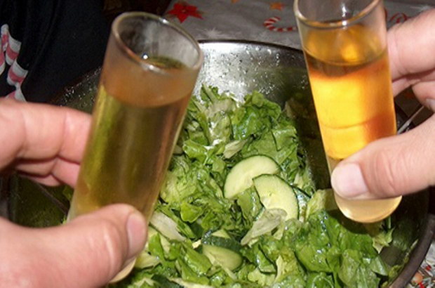 Домашната ракия лекува различни здравословни проблеми – ето кои са те