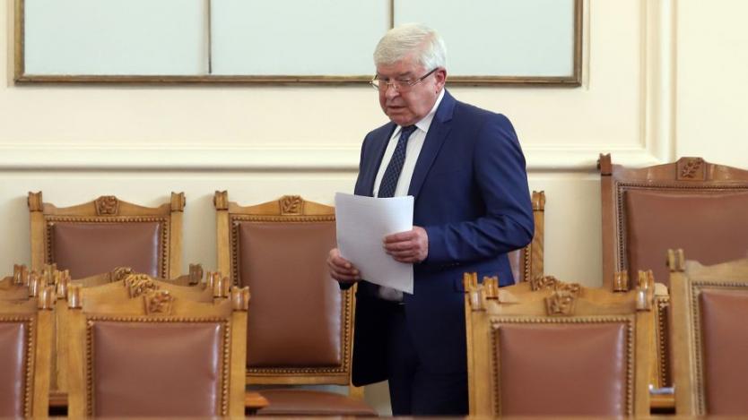 6 млрд. лв. от резерва ошушкани за 1/2 година!