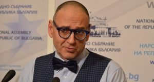 Браншът в шок: Любен Дилов за министър на туризма е подигравка