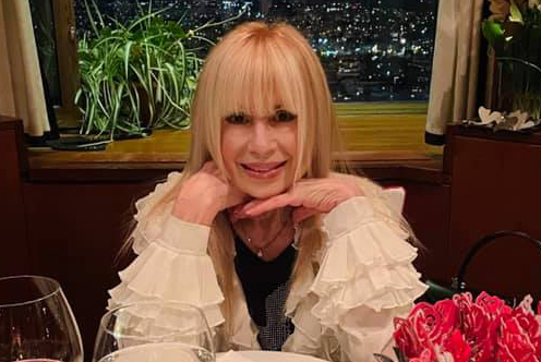 Лили Иванова показа дома си на рождения си ден