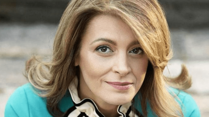 Ето я Деси Радева след операцията (Снимки)