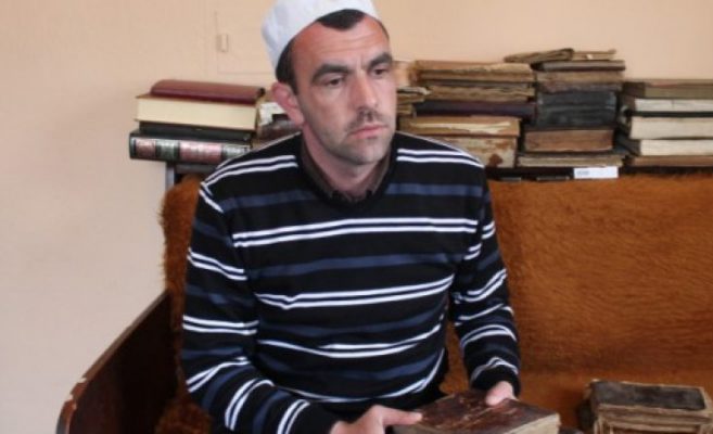 Исмаил ходжа от село Краище край Якоруда разваля проклятия на артисти