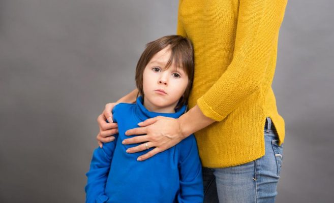 Загрижена майка пита: Плащам на мама за да гледа внучето си