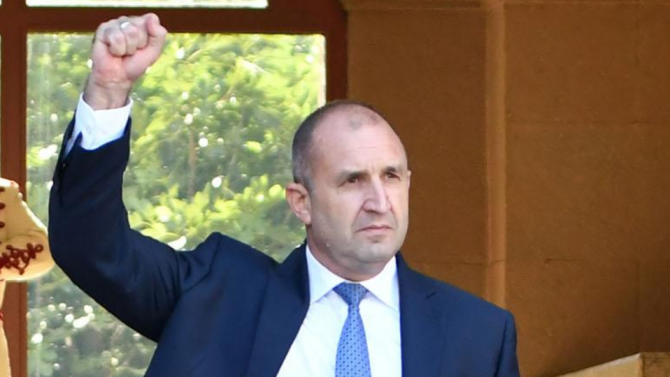 Румен Радев: Ще направя и невъзможното но нито един българин няма да мизерства с 300 лв!