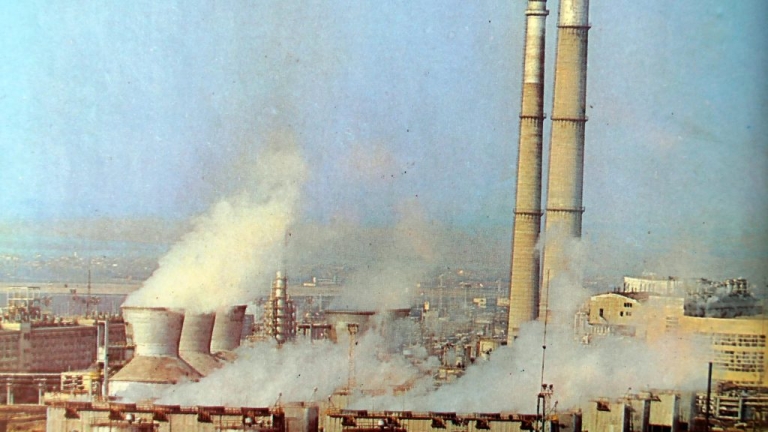 През 1988 г. България достига най-високото си ниво на производство