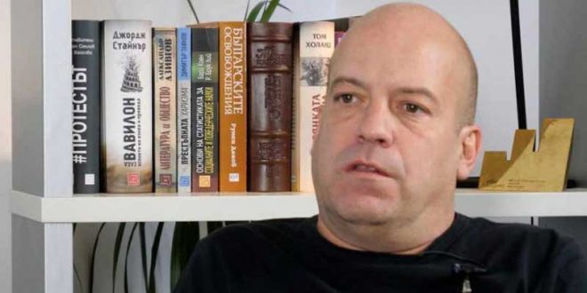 Иво Сиромахов: Комунистите ни натикаха в спарени почивни станции и скапани съветски коли!