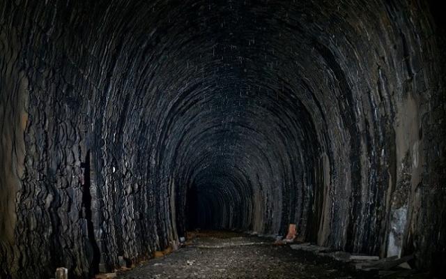 Вижте какво се крие в тайният тунел който свързва Северна с Южна България!