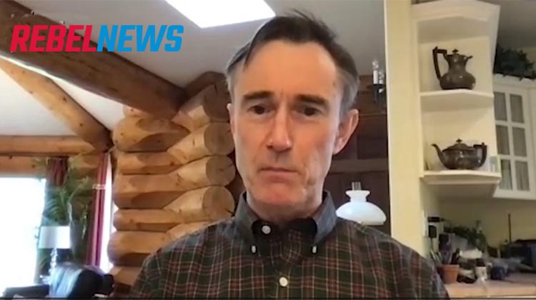 Д-р Чарлз Хофе скандализира: До 2025 г. на всички ваксинирани ще се случи нещо много лошо!