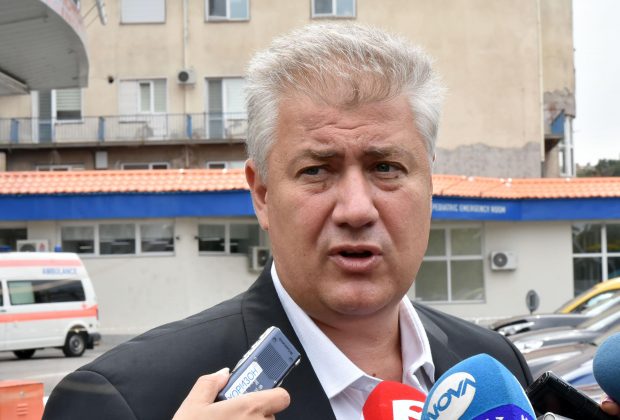 Лекар от "Пирогов" хвърли бомбата: Асен Балтов взимаше по 100 бона на месец. Той е милионер в имоти /разкрития/