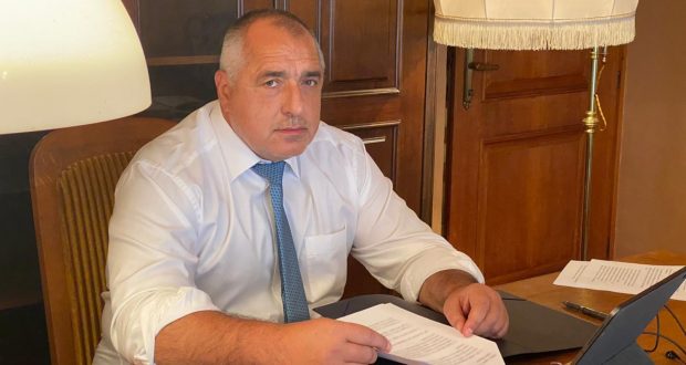 Писател с тежка присъда към бившия премиер: Народът се събуди Бойко Борисов е минало!