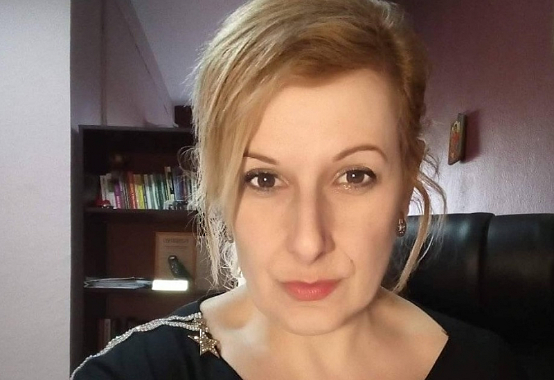 Няма дисциплина и ред при българите. То им казваш яко да мрат от ковидясване те ти показват среден пръст!